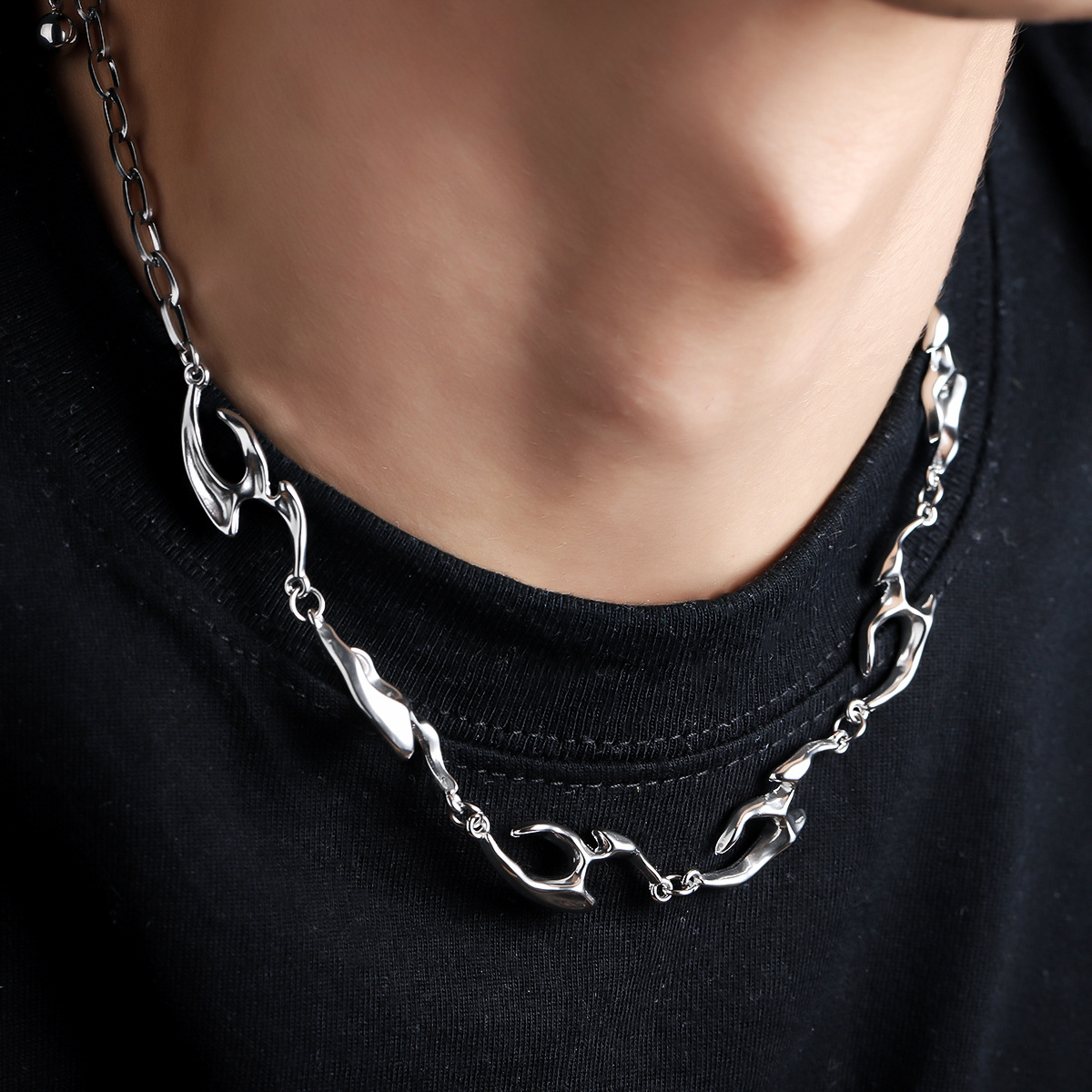 Street Fashion Trend 2025 - Kalung logam bentuk tidak beraturan, Kalung