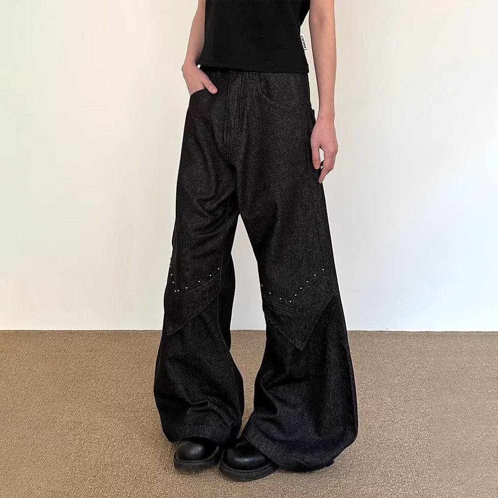Street Fashion Trend 2025 - Jeans Menyala Lurus Pria Baru Musim