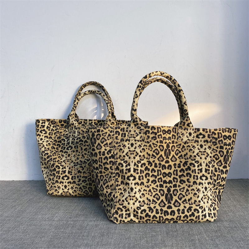Tas Tote Kanvas Bordir Motif M - Tote Bag Canvas Print ulasan dan harga