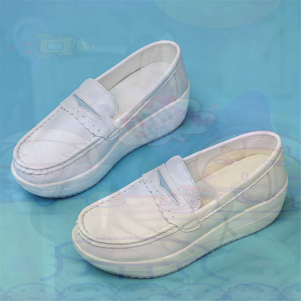Plataform Sepatu Kets Merah Mu - Street Fashion In Vietnam ulasan dan harga