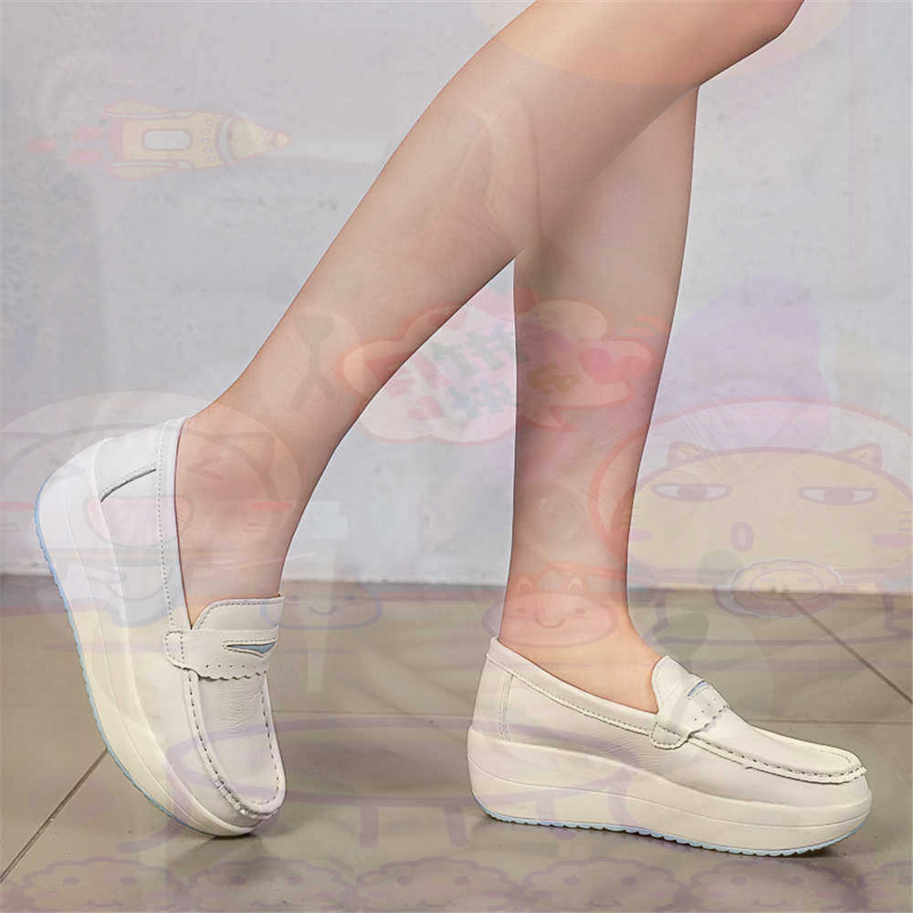 Plataform Sepatu Kets Merah Mu - Street Fashion In Vietnam ulasan dan harga