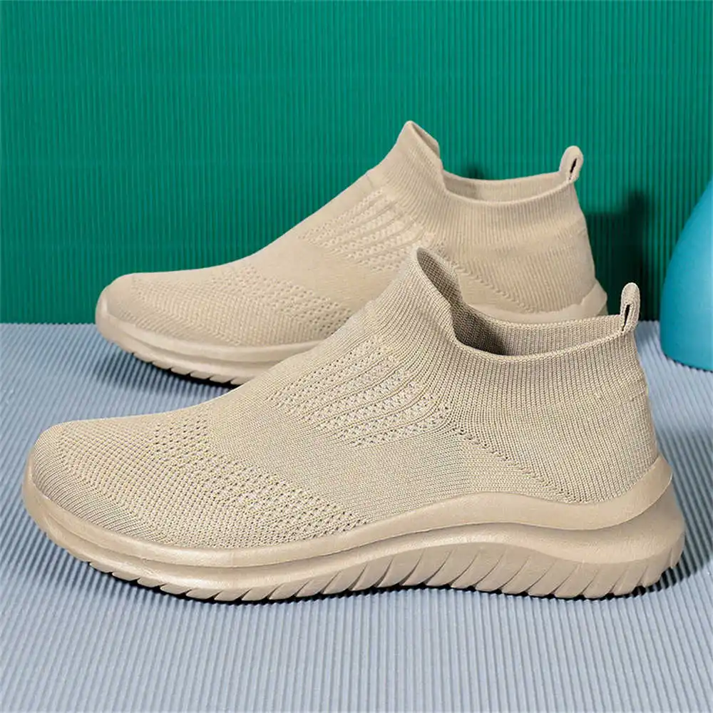 Sepatu olahraga pria, krem lem - Street Fashion In Vietnam ulasan dan harga