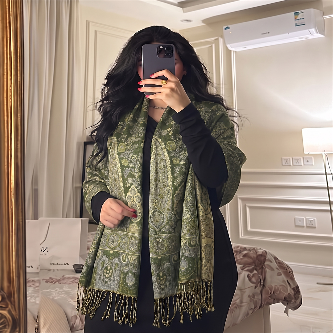 Selendang Paisley Jacquard Ber - Street Fashion Hijab ulasan dan harga